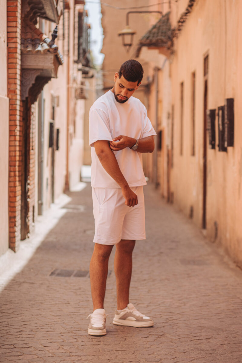 Oversized t-shirt with drop shoulders and shorts with elastic waistband - White - Image 5